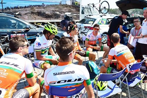 Equipe durante Volta a Portugal 2016 / Foto: Luis Claudio Antunes